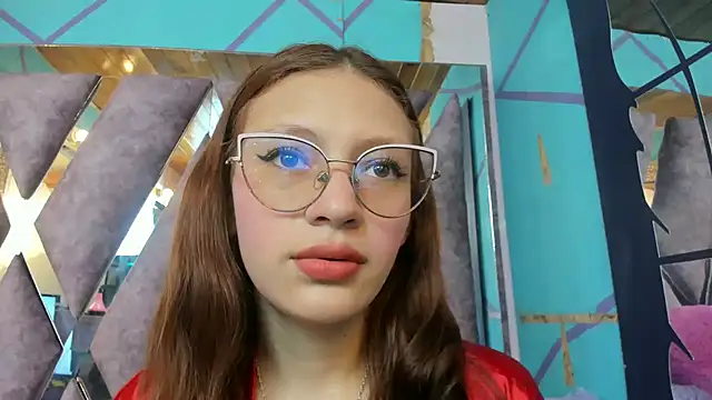 Snapshot of LARICSABLUE chatting on March 6, 4:07 pm LARICSABLUE online show from March 6, 4:07 pm