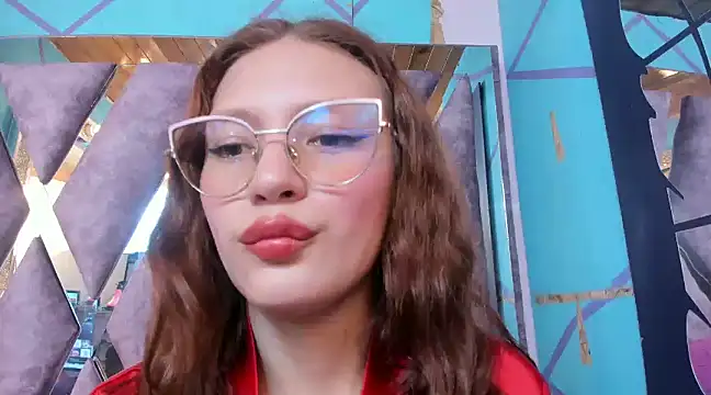 Snapshot of LARICSABLUE chatting on March 7, 9:06 pm LARICSABLUE online show from March 7, 9:06 pm