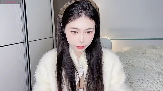 Snapshot of White-Star chatting on January 12, 6:05 pm White-Star online show from January 12, 6:05 pm