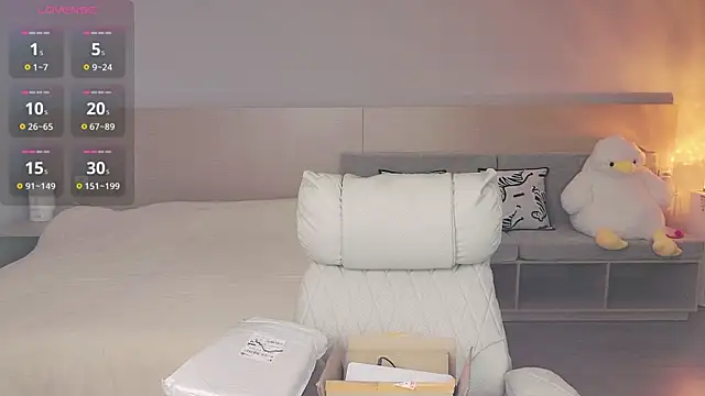 Lucky-baby online show from October 13, 1:11 pm