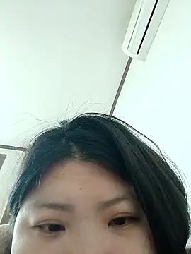 hello098712 online show from May 3, 11:05 am