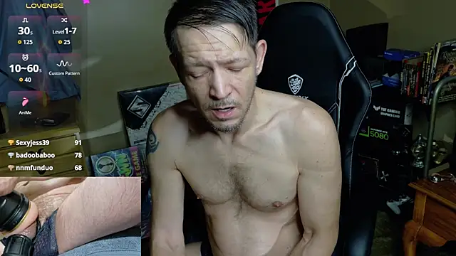 Snapshot of MasterForgedRayy chatting on February 19, 4:47 pm MasterForgedRayy online show from February 19, 4:47 pm