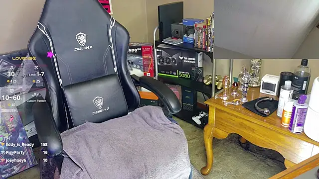 Snapshot of MasterForgedRayy chatting on March 18, 6:44 pm MasterForgedRayy online show from March 18, 6:44 pm