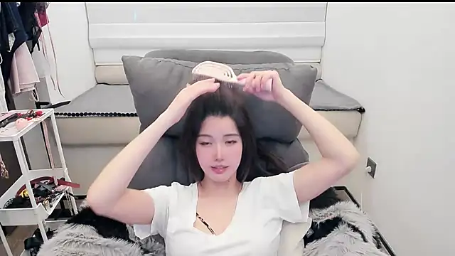 Snapshot of bbtt544 chatting on December 15, 1:48 pm bbtt544 online show from December 15, 1:48 pm