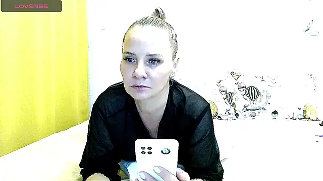Milen Milf online show from February 4, 6:49 pm