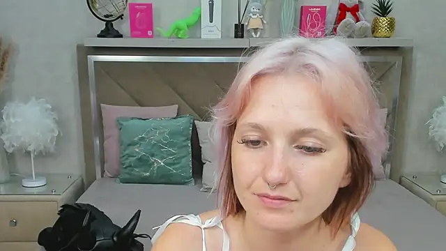 MiaKarlos online show from July 19, 1:20 am