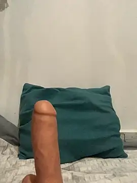 abyusif101099 online show from September 13, 4:07 pm