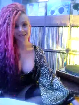 Snapshot of EdgesOfReality chatting on February 15, 6:59 pm EdgesOfReality online show from February 15, 6:59 pm