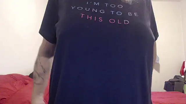 canadiancougar1965 online show from December 4, 1:31 pm