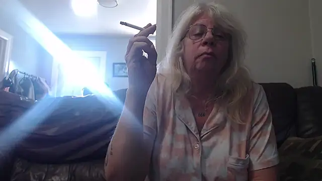 canadiancougar1965 online show from February 5, 3:09 pm