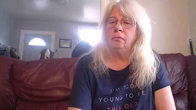 canadiancougar1965 online show from February 27, 10:09 pm