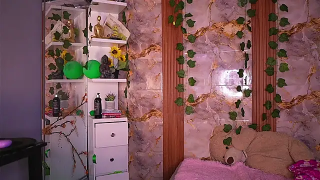 zoey-fox online show from March 27, 11:37 pm