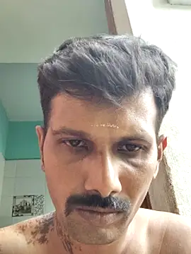 Snapshot of Tamildickxxx chatting on December 18, 8:31 am Tamildickxxx online show from December 18, 8:31 am