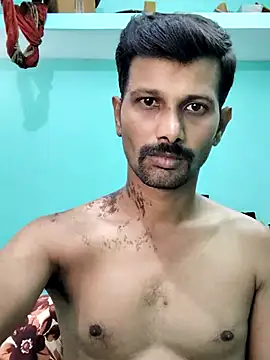 Snapshot of Tamildickxxx chatting on December 23, 4:01 am Tamildickxxx online show from December 23, 4:01 am