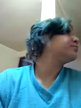 Snapshot of iDogrose21 chatting on November 14, 6:06 pm iDogrose21 online show from November 14, 6:06 pm