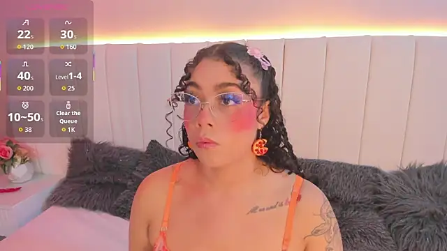 antonelllepiercee online show from March 20, 11:26 am