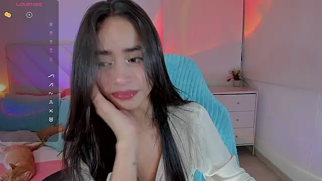 Snapshot of misscassidy_ chatting on February 1, 12:42 am misscassidy online show from February 1, 12:42 am