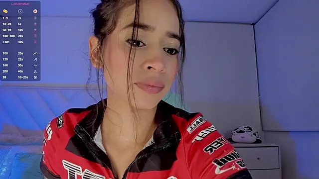 misscassidy  online show from July 17, 2:18 am