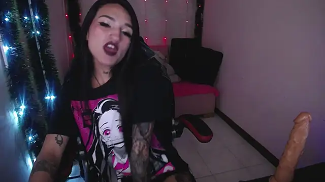 amelierouss online show from December 11, 7:14 pm