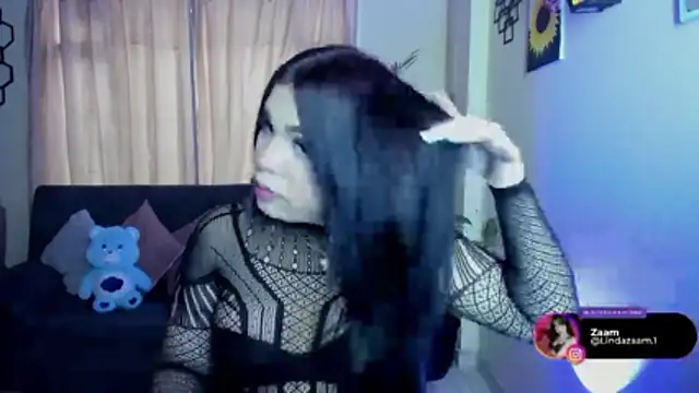 Snapshot of linda_zaam83866 chatting on February 19, 7:21 pm linda zaam83866 online show from February 19, 7:21 pm