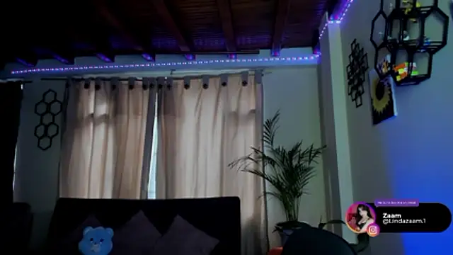 Snapshot of linda_zaam83866 chatting on February 23, 5:21 pm linda zaam83866 online show from February 23, 5:21 pm