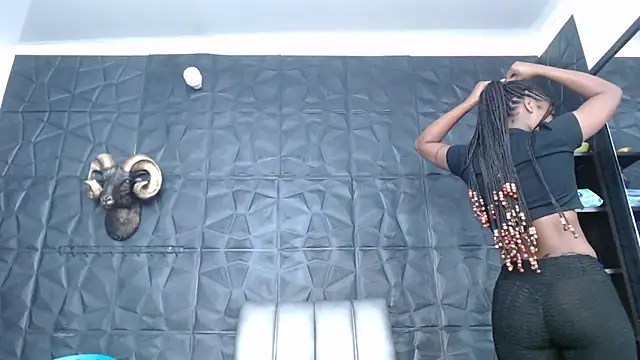 Hanna Fox 69 online show from September 10, 10:15 am