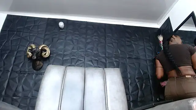 Hanna Fox 69 online show from February 23, 9:50 am