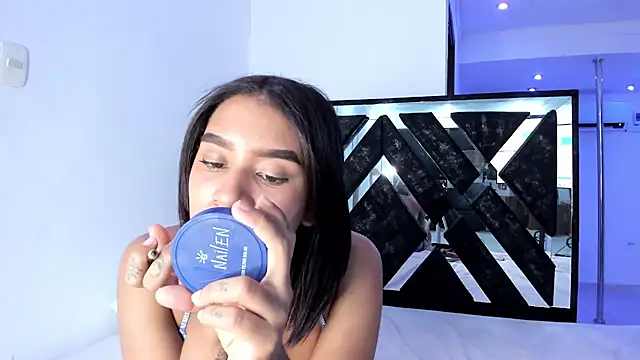 Fernanda brown18 online show from February 12, 10:04 pm