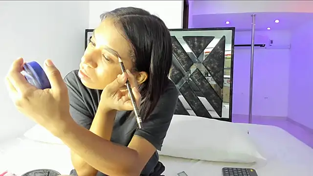 Fernanda brown18 online show from February 13, 1:26 pm