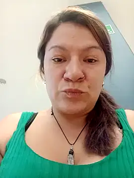 Skylar-Vox- online show from February 4, 3:26 pm