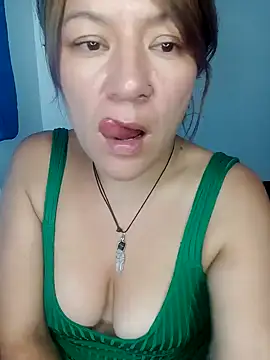 Skylar-Vox- online show from February 4, 9:52 pm