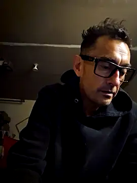 Snapshot of Pumpndeep chatting on October 7, 9:06 am Pumpndeep online show from October 7, 9:06 am