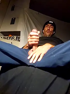 Snapshot of Pumpndeep chatting on October 18, 9:32 am Pumpndeep online show from October 18, 9:32 am