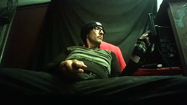 Snapshot of Pumpndeep chatting on November 9, 10:13 am Pumpndeep online show from November 9, 10:13 am