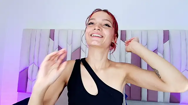 mia stanfort online show from October 20, 7:14 pm