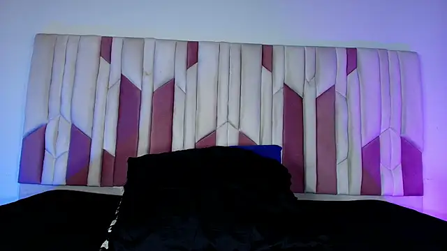 mia stanfort online show from November 6, 7:15 pm