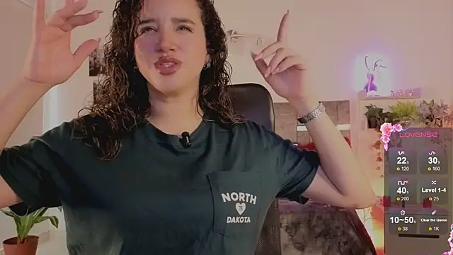 emilyrouxe online show from July 14, 4:56 pm