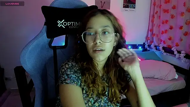 Snapshot of _Moon_Johnson chatting on March 19, 1:10 am  Moon Johnson online show from March 19, 1:10 am