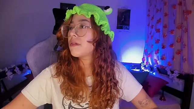 Snapshot of _Moon_Johnson chatting on March 21, 12:07 am  Moon Johnson online show from March 21, 12:07 am