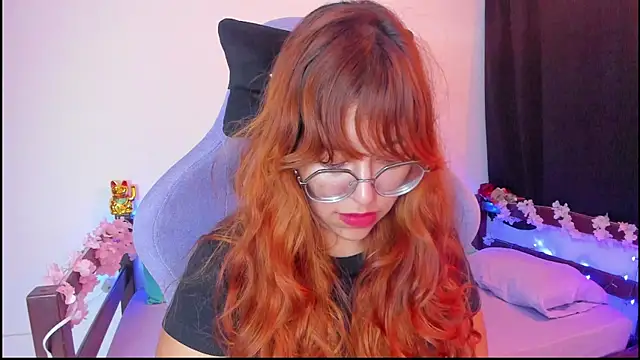 Snapshot of _Moon_Johnson chatting on November 3, 12:46 am  Moon Johnson online show from November 3, 12:46 am