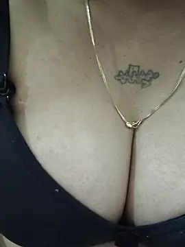 Neha8923 online show from April 10, 4:55 pm