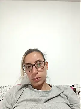 Snapshot of Melinaa-sex chatting on December 31, 6:57 pm Melinaa-sex online show from December 31, 6:57 pm