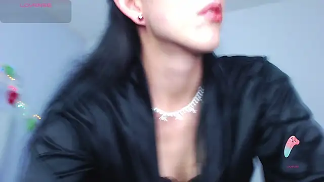 Snapshot of Thalia-megg chatting on December 14, 5:07 am Thalia-megg online show from December 14, 5:07 am