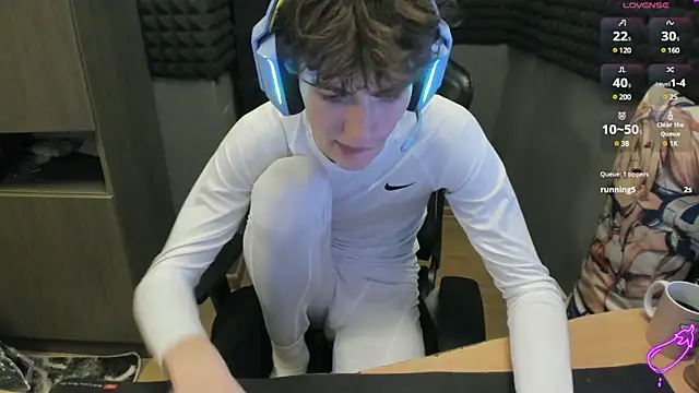 Snapshot of bambelbye chatting on December 3, 9:56 pm bambelbye online show from December 3, 9:56 pm