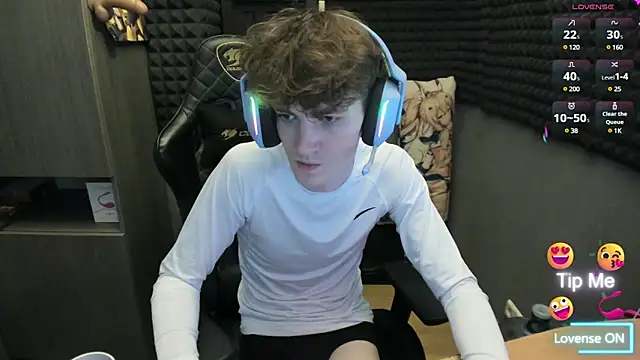 Snapshot of bambelbye chatting on December 20, 1:11 pm bambelbye online show from December 20, 1:11 pm