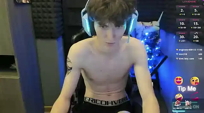 Snapshot of bambelbye chatting on December 28, 10:02 pm bambelbye online show from December 28, 10:02 pm