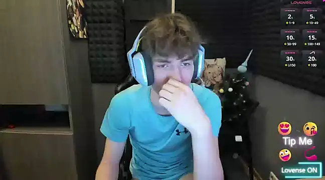 Snapshot of bambelbye chatting on January 4, 1:10 pm bambelbye online show from January 4, 1:10 pm