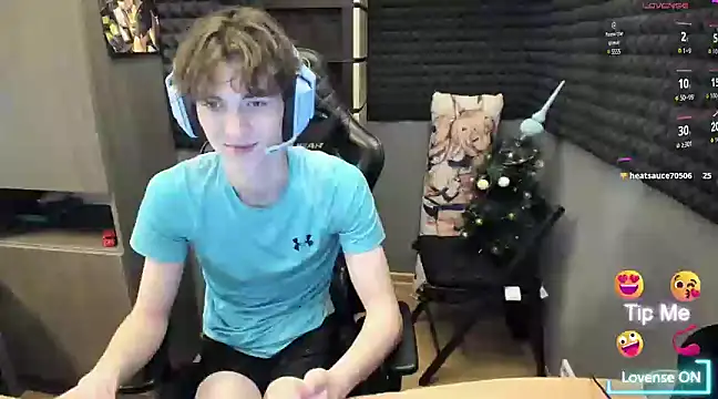 Snapshot of bambelbye chatting on January 6, 10:26 pm bambelbye online show from January 6, 10:26 pm