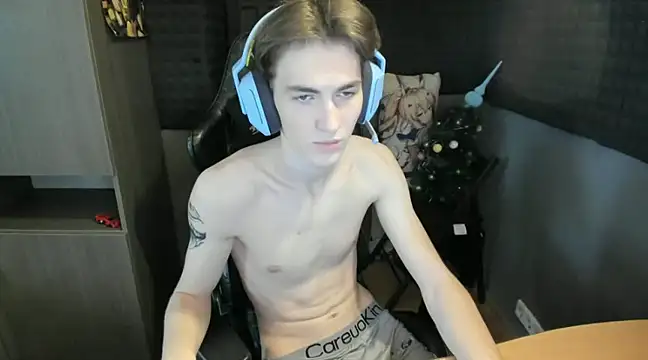 Snapshot of bambelbye chatting on January 12, 12:01 pm bambelbye online show from January 12, 12:01 pm