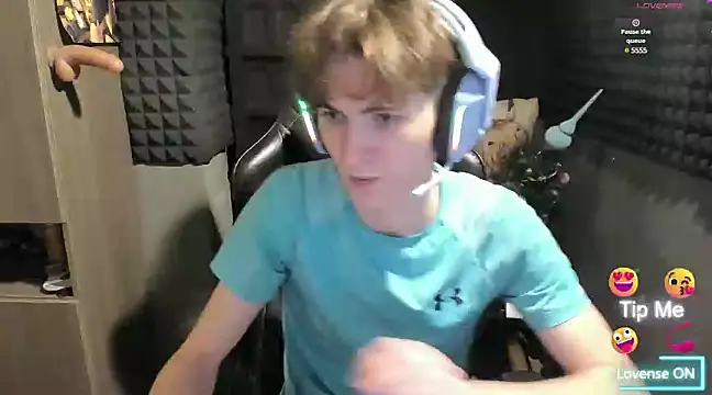 Snapshot of bambelbye chatting on January 19, 6:10 pm bambelbye online show from January 19, 6:10 pm